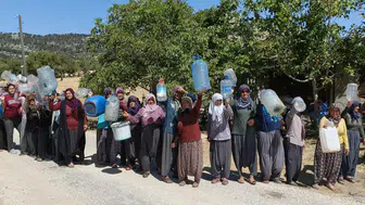 Silifke'de Susuzluk İsyanı: Bidonlarla Su Kuyruğuna Girdiler