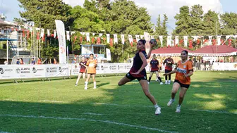 Alanya'da Hentbol Etkinliği Başladı: 2 Bin Sporcu Şampiyonluk İçin Sahaya Çıkıyor