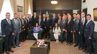 CHP Antalya'da Seçilmişlerden Ortak Tavır