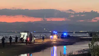 Mersin'de Dalgalar Can Aldı! 3 Kişi Hayatını Kaybetti, 1 Çocuk Aranıyor!