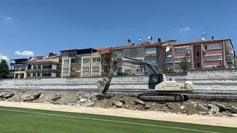71 Yıllık Futbol Mabedine Veda! Burdur Gazi Atatürk Stadyumu Yıkılıyor