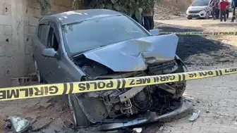 Hatay'da Yokuş Aşağı İnen Otomobil İş Makinesine Çarptı: 1 Ölü