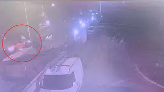 Manavgat'ta Trafik Kazası: Otomobil Site Duvarına Girdi, 4 Kişi Yaralandı