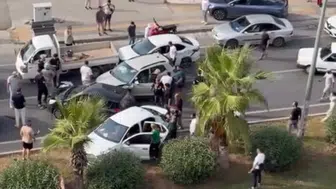 Mersin-Antalya Yolunda 7 Araç Birbirine Girdi: Zincirleme Kaza Kamerada