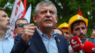 YENİ Parti Lideri Özgür Özel'den Direnişteki Madencilere Destek