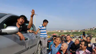 10 Yıl Önceki Görüntüsü Başına Bela Oldu! Fenomen Adam Reklam Şirketine Dava Açtı