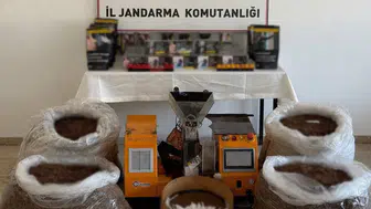 Döşemealtı'nda Kaçak Tütün ve Macaron Operasyonu