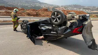 Hatay'da Minibüsle Çarpışan Otomobil Takla Attı: 4 Yaralı