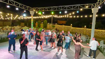 Nazilli'de Sıra Dışı Düğün: Nikaha Bir Gün Kala Ayrıldı, Düğünü Gelinsiz Yaptı