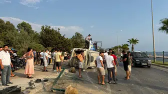 Alanya'da Bisikletliye Çarpmamak İçin Direksiyonu Kırdı! Ortalık Savaş Alanına Döndü