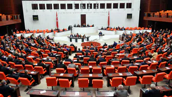 TBMM’de Sandalye Dağılımı Değişti: Hangi Milletvekili İstifa Etti, Hangi Partiye Geçti?