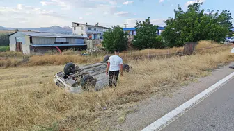 Yalvaç'ta Direksiyon Hakimiyetini Kaybeden Sürücü Şarampole Uçtu!