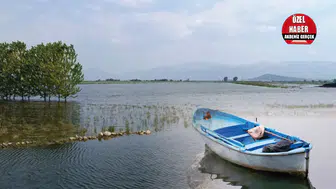 Antalya Elmalı’da Üretici Tarlasına Kayıkla Gidecek