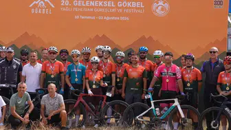 Alanya'da Bisikletin Pehlivanları Gökbel’e Pedalladı