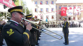 Isparta'da 30 Ağustos Coşkusu: 15 Temmuz Meydanı'nda Tören Düzenlendi