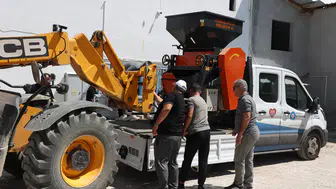 Antalya Büyükşehir'den Korkuteli'nde Üreticiye Destek