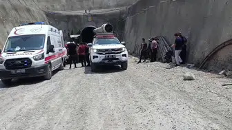 İmamoğlu'nda Su Borusu Çalışmasında Göçük: 1 Ölü