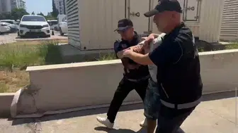 Interpol'ün Kırmızı Bültenle Aradığı Firari Adana'da Yakalandı