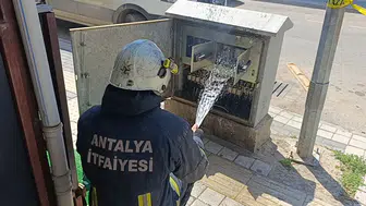 Manavgat'ta Aşırı Sıcaklar Elektrik Panolarını Yaktı: Ekipler Alarma Geçti