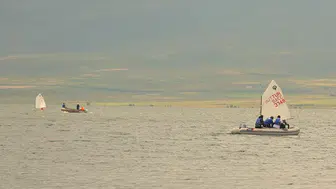 Antalyalı Sporcular Çıldır Gölü'nde Rüzgar Estirdi