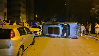 Muratpaşa'da 4 Araca Çarpıp Takla Attı! Araç Sahipleri Şoke Oldu