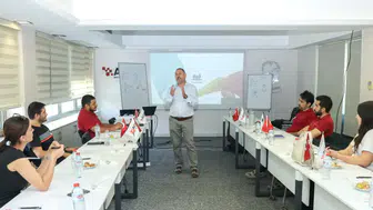 AOSB Akademi'den Sanayicilere Yönetim ve Dönüşüm Eğitimi