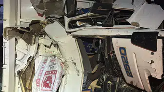 Tarsus-Pozantı Otoyolu'nda Kamyon ile Tır Çarpıştı: 1 Ölü