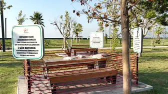 İskenderun Belediyesi'nden Çevre Temizliği İçin İlginç "Sanat Eseri" Protestosu