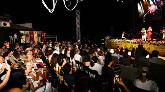Alanya Caz Festivali'nde Della Miles Fırtınası Esti: Bu Akşam Sahne Buika'nın
