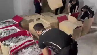 Mersin'de Dev Operasyon 2 Milyonun Üzerinde Sentetik Hap Ele Geçirildi