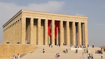 Anıtkabir Nasıl Ayakta Duruyor? İMO Antalya, Anıtkabir'in Mühendislik Sırlarını Açıkladı