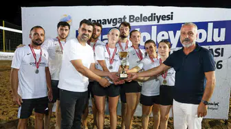 Manavgat’ta Plaj Voleybolu Heyecanı Coşkulu Finalle Tamamlandı