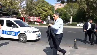 Kayıt Dışı Para Aktarımı İddialarıyla Gündeme Gelen Eski ABB Başkanı Melih Gökçek Adliyede!