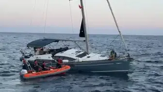 Demre Açıklarında Motoru Arızalanan Tekne Kurtarıldı