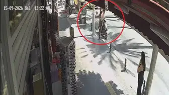 Manavgat'ta Yayaya Çarpan Plakasız Motosikletli Kaçtı