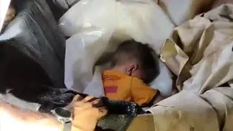 Serik'te 6 Yaşındaki Kayıp Çocuk Depoda Uyurken Bulundu
