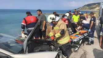 Arsuz'da Feci Kaza: Park Halindeki Araca Çarpıp Uçurumdan Sahile Uçtu