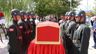 Şehit Tankçı Uzman Çavuş Coşkun Sevim Memleketi Elazığ'da Toprağa Verildi