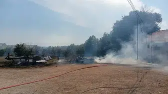 Serik Çandır Mahallesi'nde Alevler Biber Serasına Ulaştı