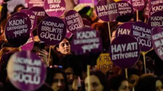 114 Kadın Örgütünden Gözaltılara Ortak Tepki! "Ne Aile Güvende Ne de Herhangi Birimiz!"