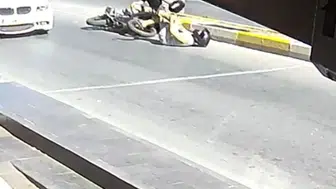 Manavgat'ta Yayaya Çarpmamak İçin Fren Yapan Motosiklet Devrildi