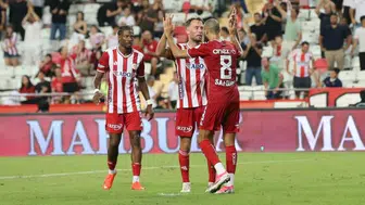 Antalyaspor Evinde Hata Yapmadı! 3 Puanı 3 Golle Aldı