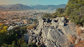 Fethiye'nin Kalbinde Likya'nın En Büyük Taş Tümülüsü Belgelendi