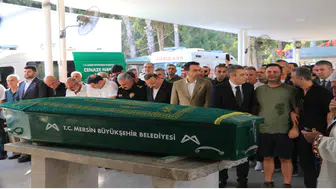 Mersin'de Hüzünlü Veda: Feribot Kazasında Ölen Reyhan Verim Defnedildi