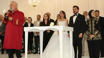 Isparta Belediye Başkanı Başdeğirmen, Oğlu Celal Başdeğirmen'in Nikahını Kıydı