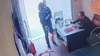 Isparta'da Akaryakıt İstasyonuna Silahlı Saldırı: 2 Şüpheli Yakalandı