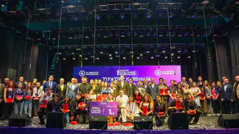 Tiyatro Türkiye Finali Antalya'da: 10 Bin Kişilik Salon Doldu Taştı