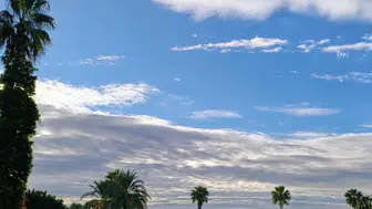 Antalya'da Bulutlar Dağılmadan Sıcaklık Yükseliyor!