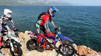 Kemer'de 17. Sea to Sky Enduro Motosiklet Yarışı İçin Geri Sayım Sona Erdi!