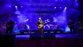 Adamlar Gurubu 11. Kaleiçi Old Town Festivali’nde Sahneye Çıktı